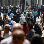 Mais de 14 milhões de famílias deixaram linha da pobreza em 2 anos