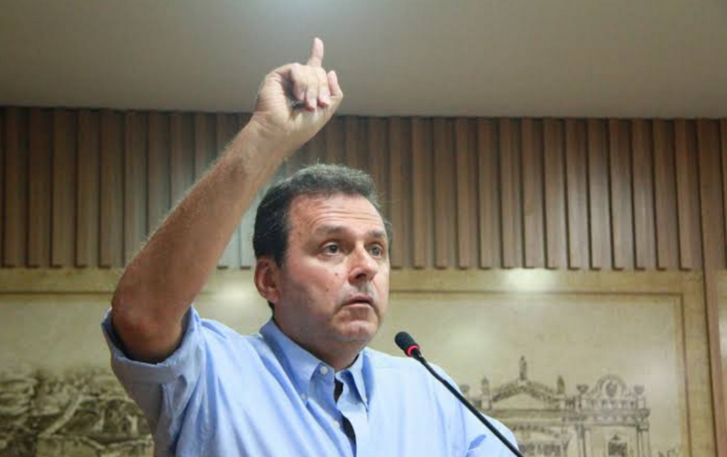 Carlos Eduardo ainda é forte cabo eleitoral em Natal