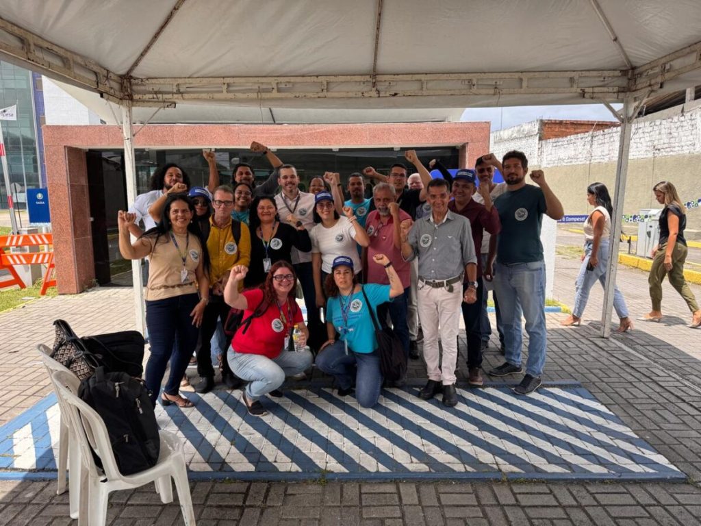Pernambuco: trabalhadores e trabalhadoras da Compesa entram em greve