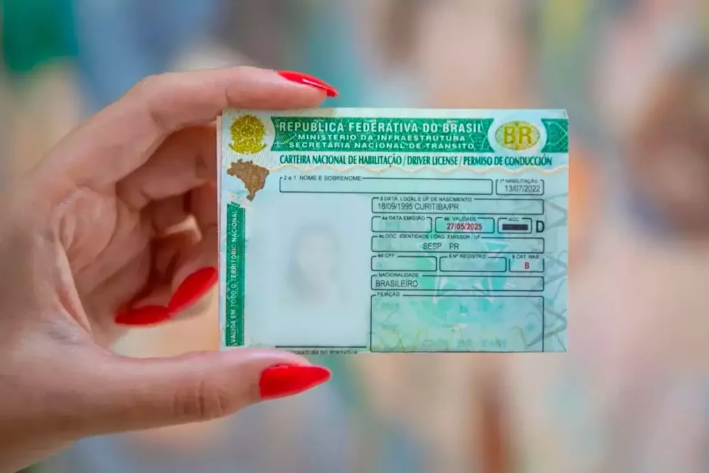 Nova proposta do governo acaba com prazo e limite de tentativas para tirar a CNH