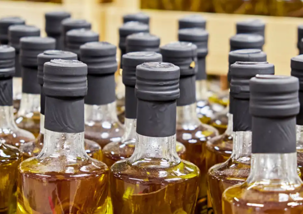 Anvisa proíbe venda de azeite e suspende doce de leite e sal grosso