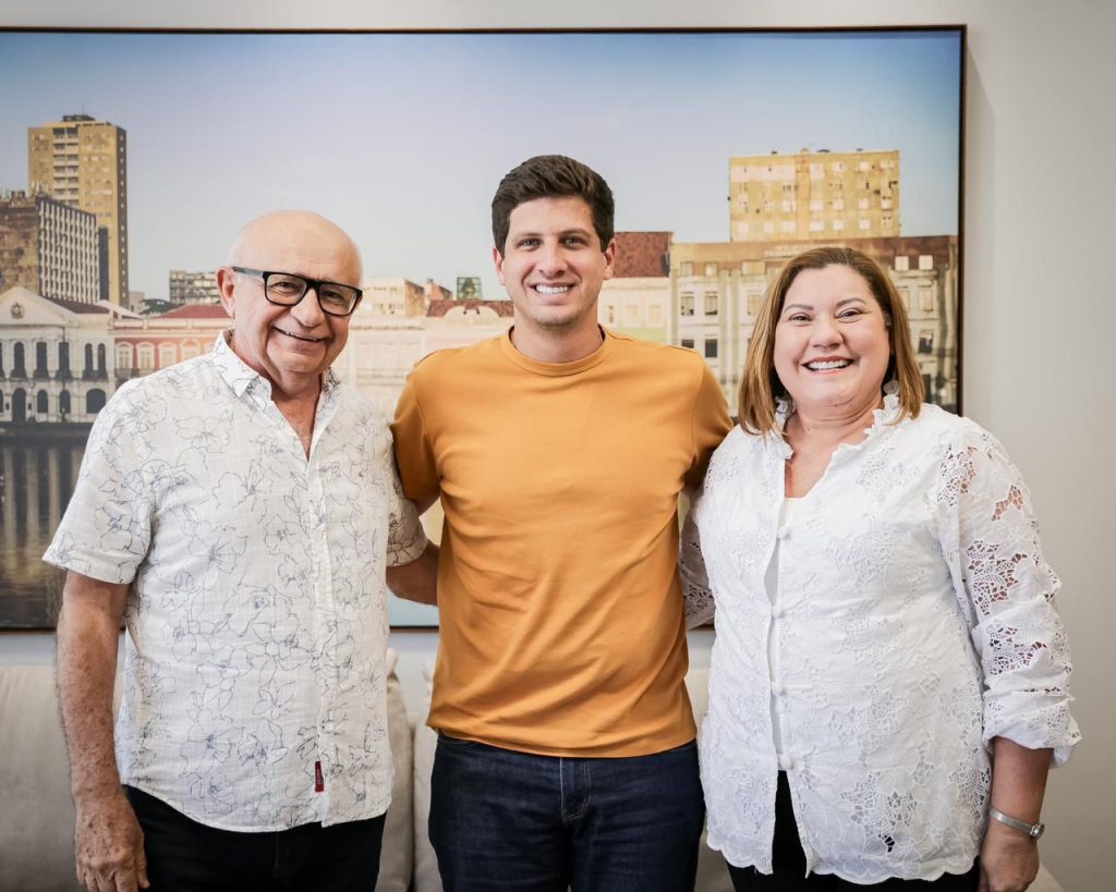 Dr. Marcones Sá e lideranças de Salgueiro alinham estratégias com João Campos